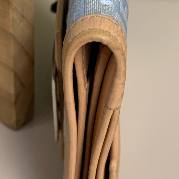 Fendi Zucchino FF Logo Canvas and Leather Wallet - Authentic and GUC - Picture 16 of 16